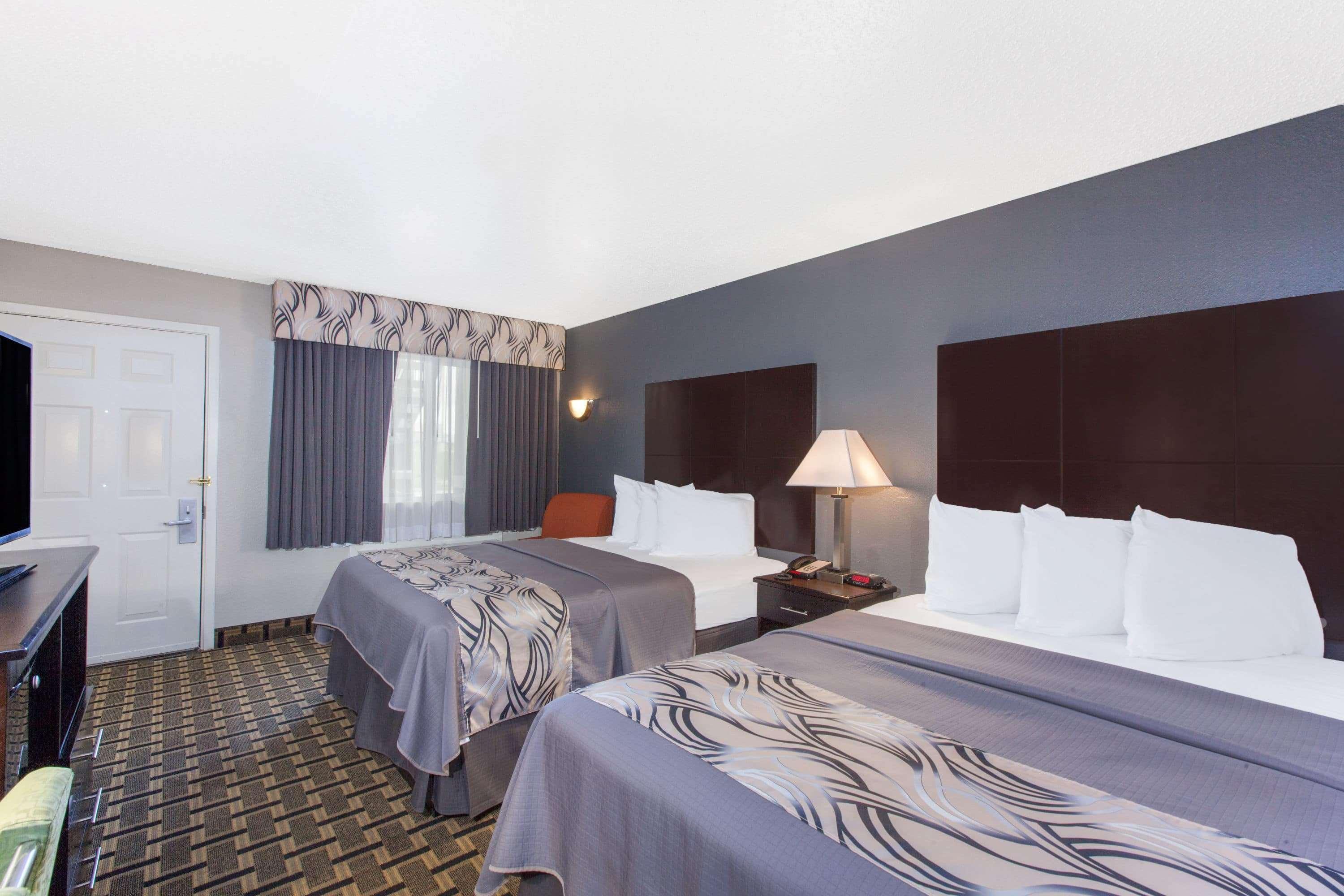 Days Inn By Wyndham אניס מראה חיצוני תמונה